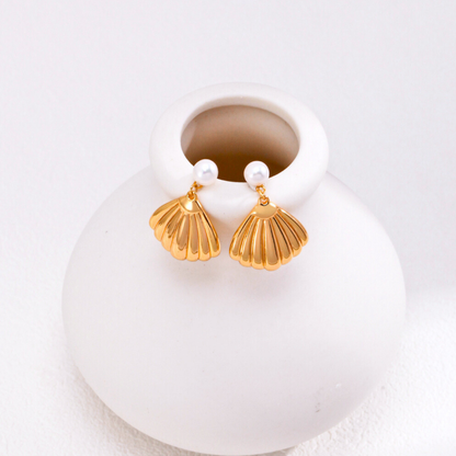 Shell Minimalist Earrings