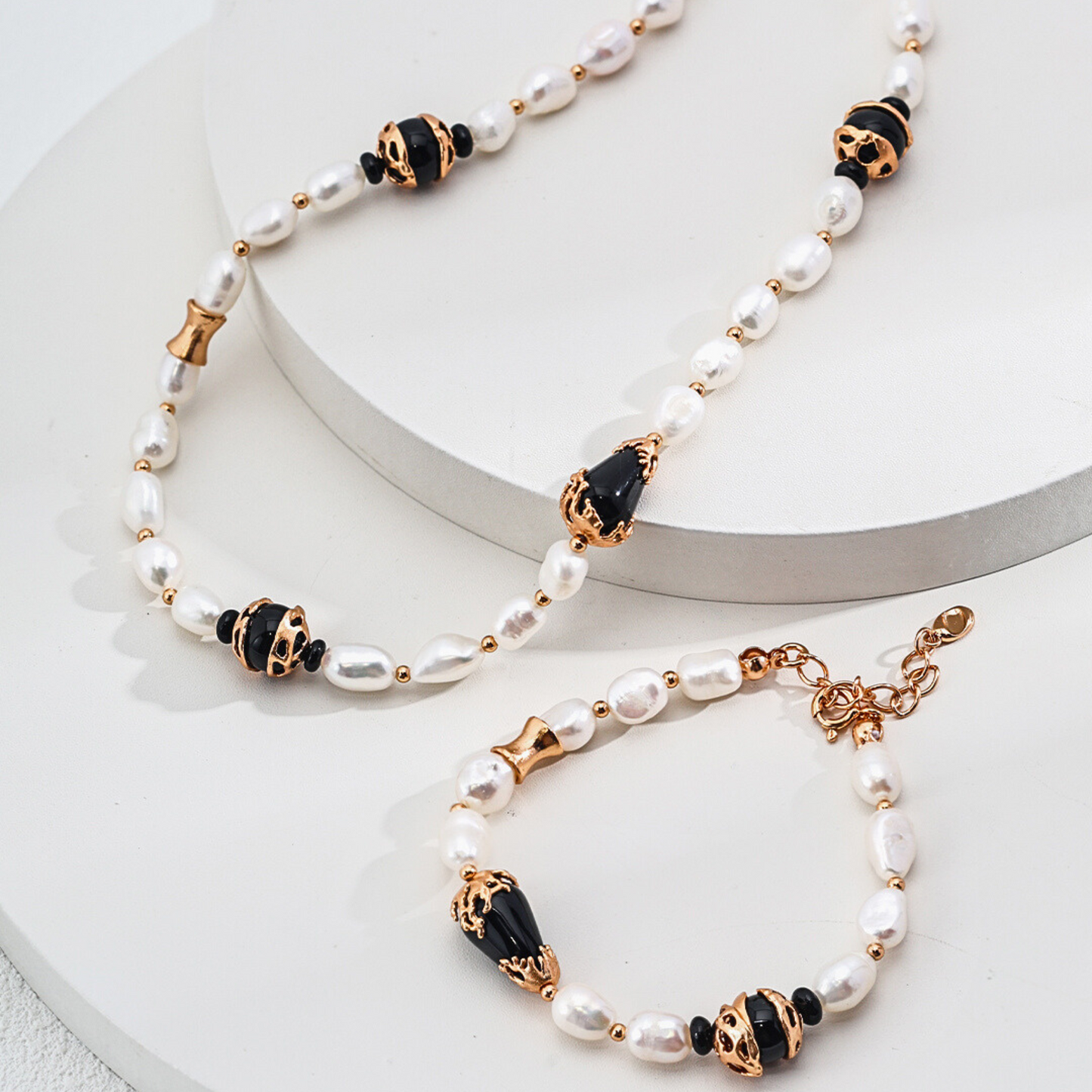 Midnight Onyx Pearl Necklace